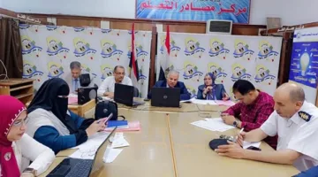 مدير “تعليم الفيوم” يراقب سير امتحانات الثانوية العامة من غرفة العمليات