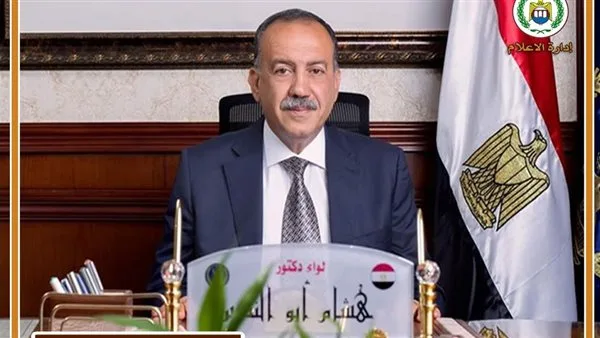 محافظ أسيوط ي inaugurate وحدتين لفصل مكونات الدم والتصوير المقطعي في مستشفى الإيمان العام