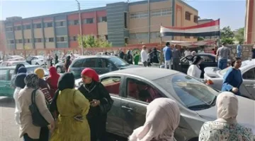 بدء امتحانات الثانوية العامة في الإسماعيلية.. الطلاب يتوجهون لاختبار التربية الدينية والوطنية وسط استعدادات مكثفة