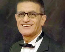 من مدرسة المشاغبين وبنات الثانوية إلى مدرسة الصفا: صوت العندليب يحل النزاع: الناجح يرفع يده