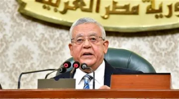 النواب يرفعان اتفاقيتين للمرحلة الثالثة في محطة الجبل الأصفر وخمسة مشروعات قوانين بترولية إلى اللجان المعنية.