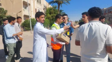حزب الجبهة الوطنية يطلق حملة لمساندة طلاب الثانوية وتوزيع المياه والعصائر في طور سيناء