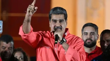 رئيس فنزويلا يعبر عن دعمه لإيران بوصفه نتنياهو بـ “هتلر العصر”