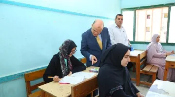 محافظ كفر الشيخ يزور لجنة عزت الشافعي للبنات لمتابعة سير امتحانات الثانوية العامة