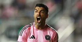 سواريز يشيد بقائد الأهلي في بداية كأس العالم للأندية