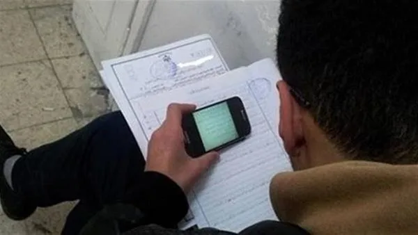 جماعات الغش تتبادل أسئلة وإجابات مادة التربية الوطنية في امتحانات الثانوية العامة 2025