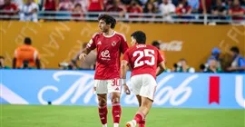 شوبير يكشف تفاصيل حديث زيزو مع مدرب الأهلي