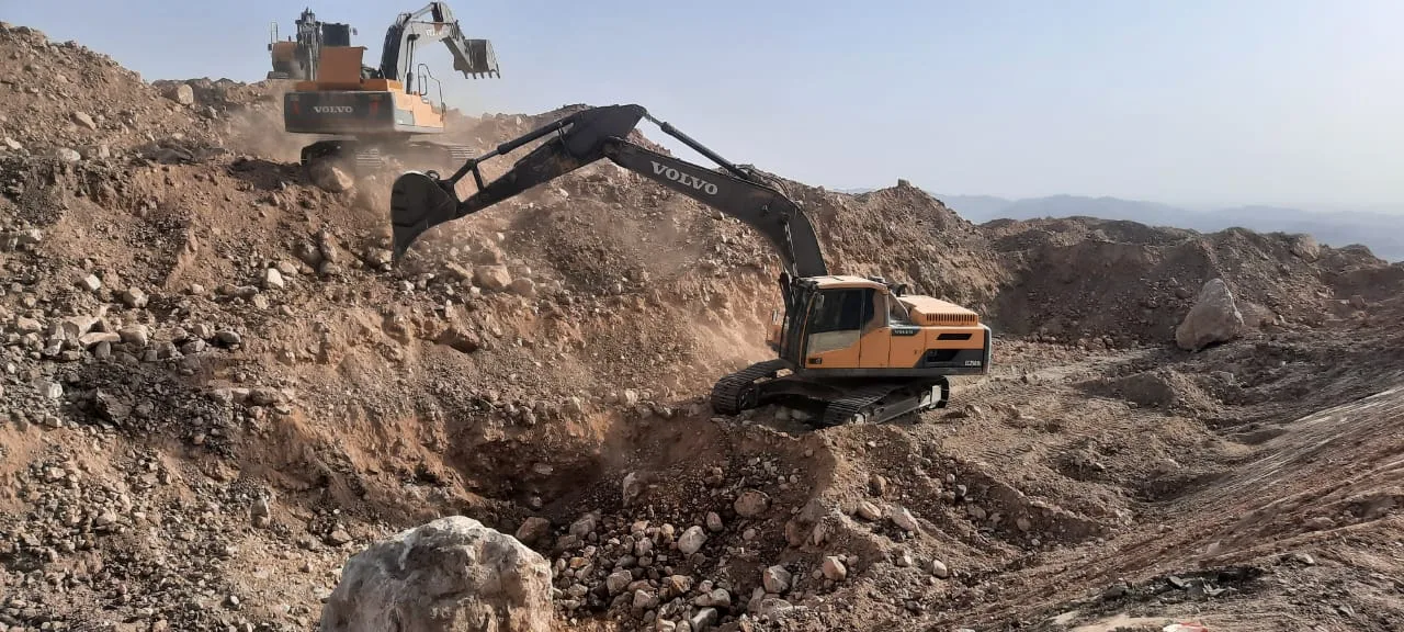 نسبة الإنجاز في مشروع طريق عقبة وادي بني خالد تبلغ 17.3٪