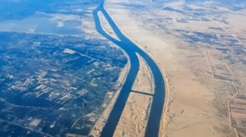 بعد التصعيد العسكري.. ماذا سيكون مستقبل إيرادات قناة السويس؟