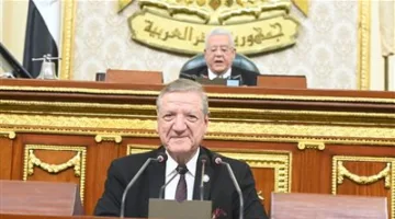 فخري الفقي: قانون ملكية الدولة يعد خطوة أساسية لتعزيز الاقتصاد ودعم القطاع الخاص.