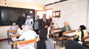 محافظ مطروح يزور لجان امتحانات الثانوية العامة في المدارس.. تابع التفاصيل