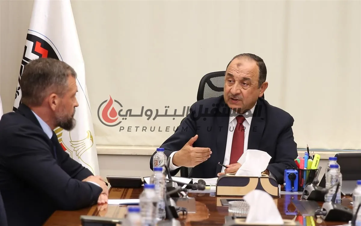 وزير قطاع الأعمال العام يناقش فرص التعاون في مجال الألومنيوم مع تحالف يقوده “روسال” الروسية