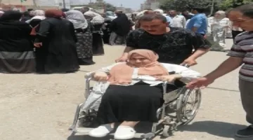 طالبة ثانوية من الشرقية تؤدي الامتحانات على كرسي متحرك: حلمي هو دخول كلية الطب.