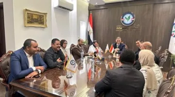 رئيس حزب الإصلاح والنهضة يلتقي بأمانة سوهاج لمناقشة استراتيجية التحرك الانتخابي واستعدادات الاستحقاقات المقبلة.
