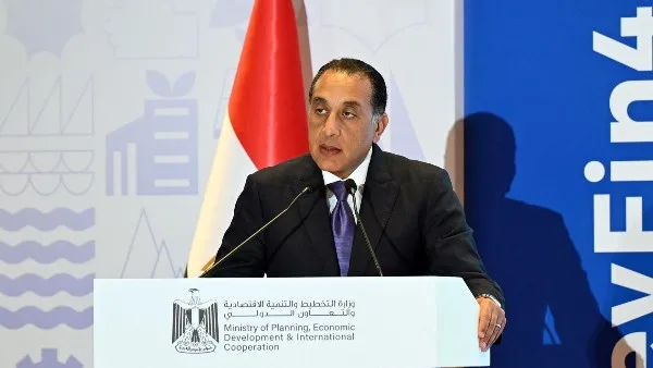 مدبولي: الاقتصاد المصري أظهر قوته في التكيف رغم الظروف الراهنة مدبولي: الاقتصاد المصري أظهر قوته في التكيف رغم الظروف الراهنة