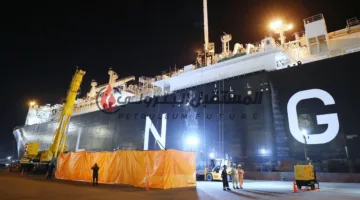 بدوي ورؤساء الشركات يقومون بزيارة سفينة “Energos Power” استعدادًا لربطها برصيف السخنة