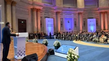 رئيس الوزراء يحضر احتفالية توقيع مجموعة من الاتفاقيات بين الحكومة وشركاء التنمية والقطاع الخاص