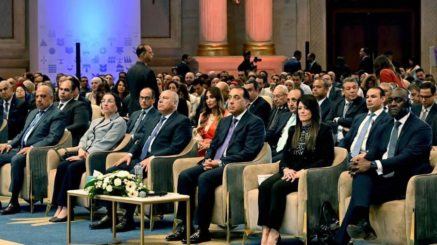 رئيس الوزراء يحضر فعاليات مؤتمر “تمويل التنمية لدعم القطاع الخاص.. تعزيز النمو الاقتصادي وتوفير فرص العمل” رئيس الوزراء يحضر فعاليات مؤتمر “تمويل التنمية لدعم القطاع الخاص.. تعزيز النمو الاقتصادي وتوفير فرص العمل”