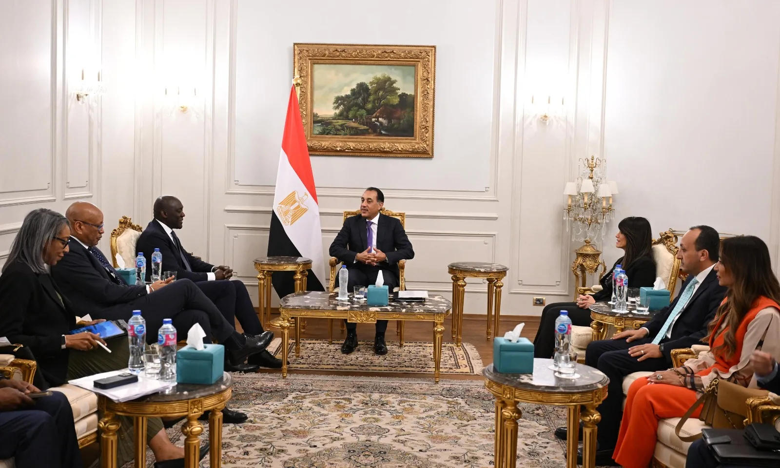 مدبولي يستقبل الرئيس التنفيذي لمؤسسة التمويل الدولية والوفد المرافق له مدبولي يستقبل الرئيس التنفيذي لمؤسسة التمويل الدولية والوفد المرافق له