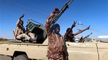 الجيش السوداني يتصدى لهجوم لقوات الدعم السريع في الفاشر ويقضي على 16 آلية عسكرية.