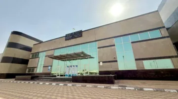 إجراء جراحي يخفف آلام مريض يعاني من ثقب في طبلة الأذن في مستشفى جنوب القنفذة