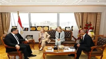 وزير الإسكان يلتقي نائبة رئيس بنك الاستثمار الأوروبي لمناقشة مجالات التعاون المشتركة