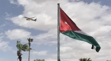 القاهرة الإخبارية: إغلاق الأجواء الأردنية عقب انطلاق صفارات الإنذار في عمان