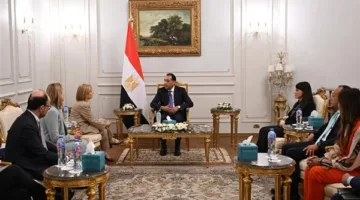 مدبولي: الحكومة تضمن دعم القطاع الخاص وتحفيزه كشريك رئيسي في تحقيق التنمية الاقتصادية