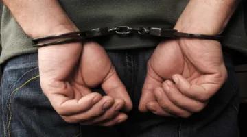 حكم بالسجن 5 سنوات على شاب ابتز فتاة وهددها بنشر صور محتوية على محتوى غير لائق في شبرا الخيمة