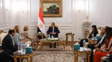 رئيس الوزراء ياجتمع مع نائب رئيس بنك الاستثمار الأوروبي والوفد المرافق له