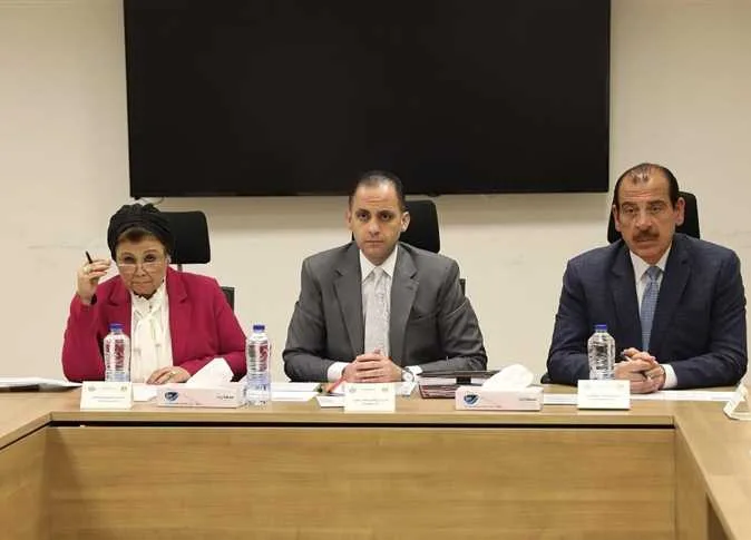 «الصحة»: انطلاق المقابلات الشخصية للمرشحين لمناصب مديري ووكلاء المديريات «الصحة»: انطلاق المقابلات الشخصية للمرشحين لمناصب مديري ووكلاء المديريات