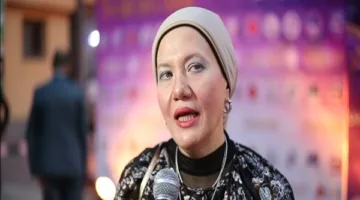 تكريم نيفين رجب لجهودها في برنامج “نور في قلبي”
