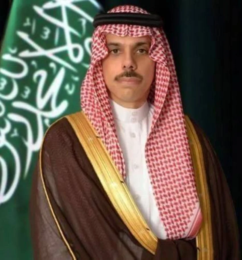 وزير الخارجية يتباحث مع نظيرته الكندية حول تطورات الأوضاع في المنطقة وزير الخارجية يتباحث مع نظيرته الكندية حول تطورات الأوضاع في المنطقة