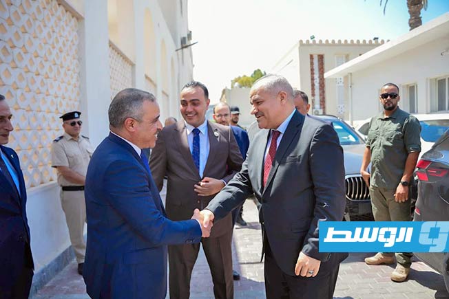 عيسى متحدثا في افتتاح معرض ومنتدى الدفع الإلكتروني في طرابلس، الأحد 15 مايو 2025. (مصرف ليبيا المركزي)