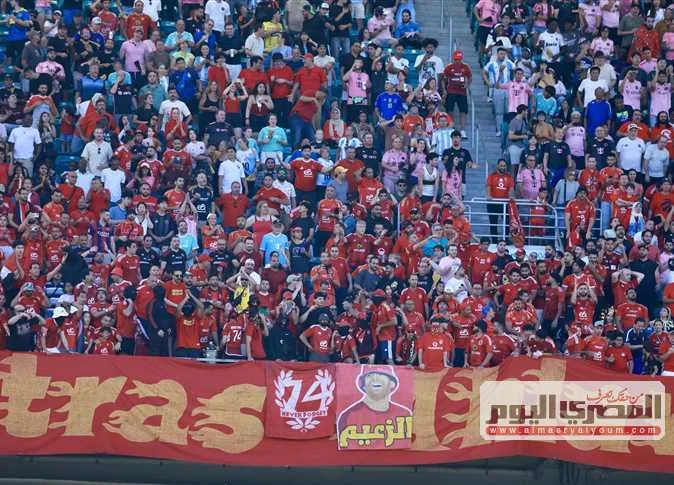 جماهير الأهلي تنبه اللاعبين بشأن سلوكهم تجاه ميسي جماهير الأهلي تنبه اللاعبين بشأن سلوكهم تجاه ميسي