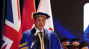 الحكومة البريطانية تُعلن منح رئيس الجامعة البريطانية في مصر وسام شرف ملكي.