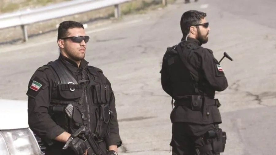 إبطال مفعول قنبلة معدة للتفجير في مدينة ري جنوب طهران إبطال مفعول قنبلة معدة للتفجير في مدينة ري جنوب طهران