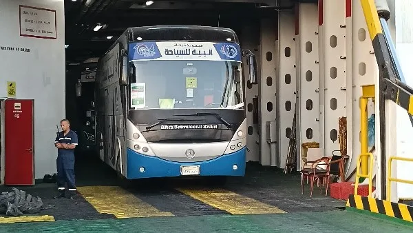 وزير السياحة والآثار يأمر بسرعة إنهاء التحضيرات لعودة حجاج الحج السياحي البري. وزير السياحة والآثار يأمر بسرعة إنهاء التحضيرات لعودة حجاج الحج السياحي البري.