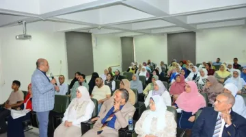 جامعة أسيوط تقيم حلقة نقاشية حول “أثر الأمراض المزمنة على الاقتصاد المصري”