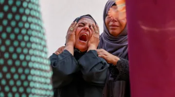 عشرات الشهداء في غزة… ونتنياهو يأمر بتسريع محادثات الإفراج عن المختطفين.