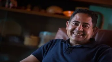 على الهواء مباشرة: حسام علوان يقدّم كتابًا يستعرض أوضاع مصر في فترة حكم الملك فؤاد