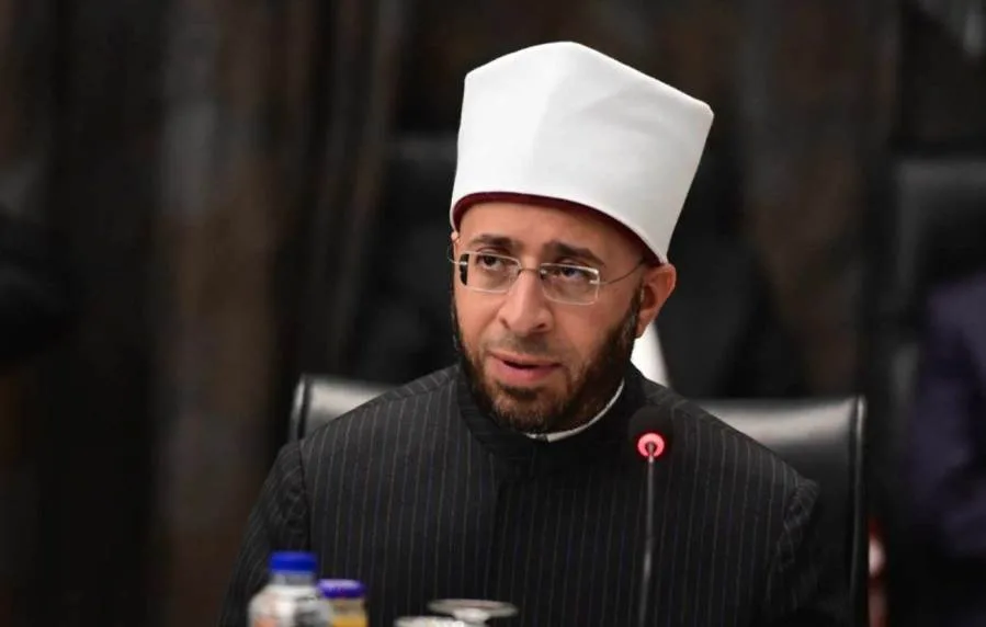 وزير الأوقاف يجتمع مع وفد اتحاد الشباب وزير الأوقاف يجتمع مع وفد اتحاد الشباب