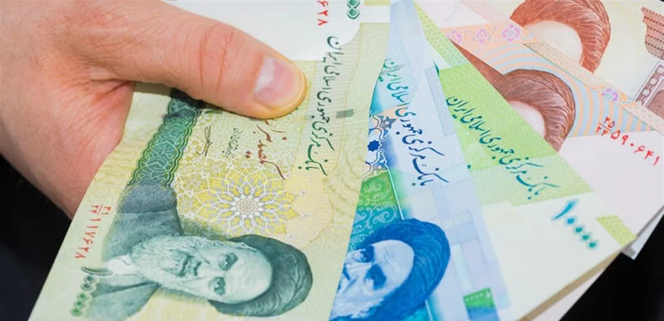 تراجع قيمة الريال الإيراني في ظل استمرار النزاع مع إسرائيل تراجع قيمة الريال الإيراني في ظل استمرار النزاع مع إسرائيل