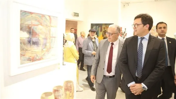 وزير الثقافة: المعرض العام يعكس ديناميكية وتنوع الفنون التشكيلية في مصر وزير الثقافة: المعرض العام يعكس ديناميكية وتنوع الفنون التشكيلية في مصر