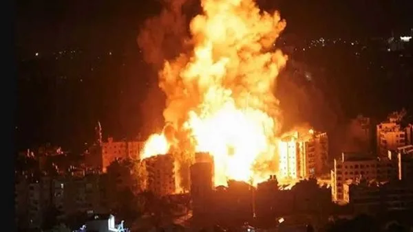 صواريخ إيران تصيب حيفا مباشرة.. استهداف ميناء ومصنع للأسلحة. صواريخ إيران تصيب حيفا مباشرة.. استهداف ميناء ومصنع للأسلحة.