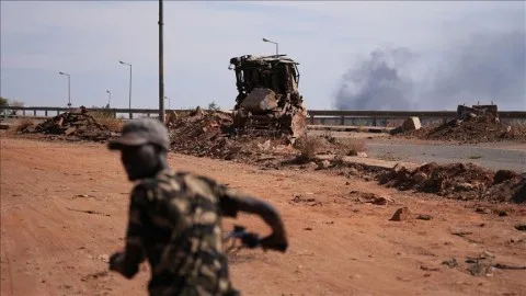 السلطات السودانية: خمسة قتلى نتيجة هجوم لقوات الدعم السريع على نازحين في الفاشر السلطات السودانية: خمسة قتلى نتيجة هجوم لقوات الدعم السريع على نازحين في الفاشر