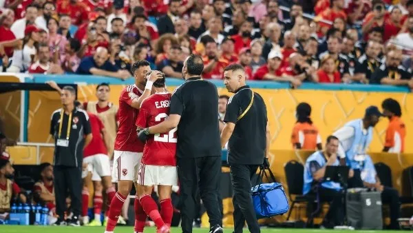 إمام عاشور يعود إلى فندق إقامة النادي الأهلي في ميامي إمام عاشور يعود إلى فندق إقامة النادي الأهلي في ميامي