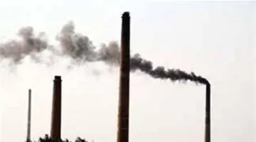 وفاة أربعة عمال وإصابة اثنين آخرين جراء حريق هائل في مصنع بحلوان