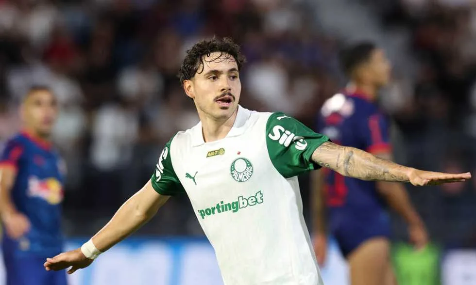 الأهلي يواجه بالميراس وبورتو في مباراة مباشرة (0-0) – بدء اللقاء الأهلي يواجه بالميراس وبورتو في مباراة مباشرة (0-0) – بدء اللقاء