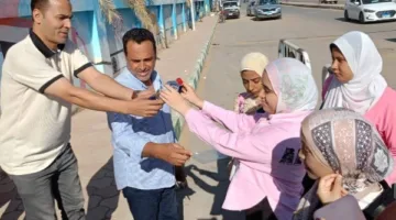 أخبار الوادي الجديد: بدء امتحانات الثانوية العامة واستقبال نواب المحافظين في جميع المحافظات.